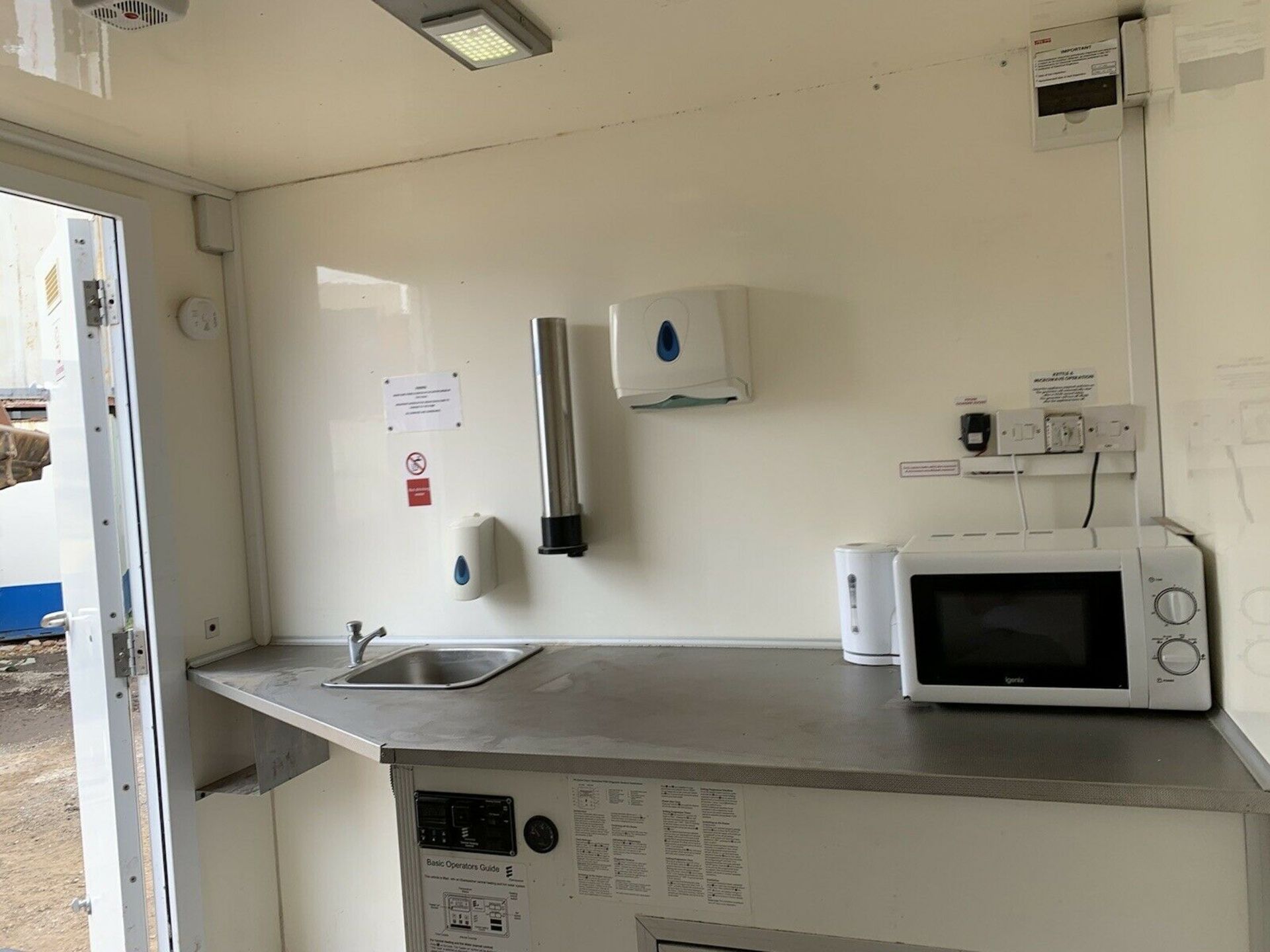 AJC Welfare Unit ECO Low Emissions Site Office Canteen Cabin Dry Room - Image 10 of 12