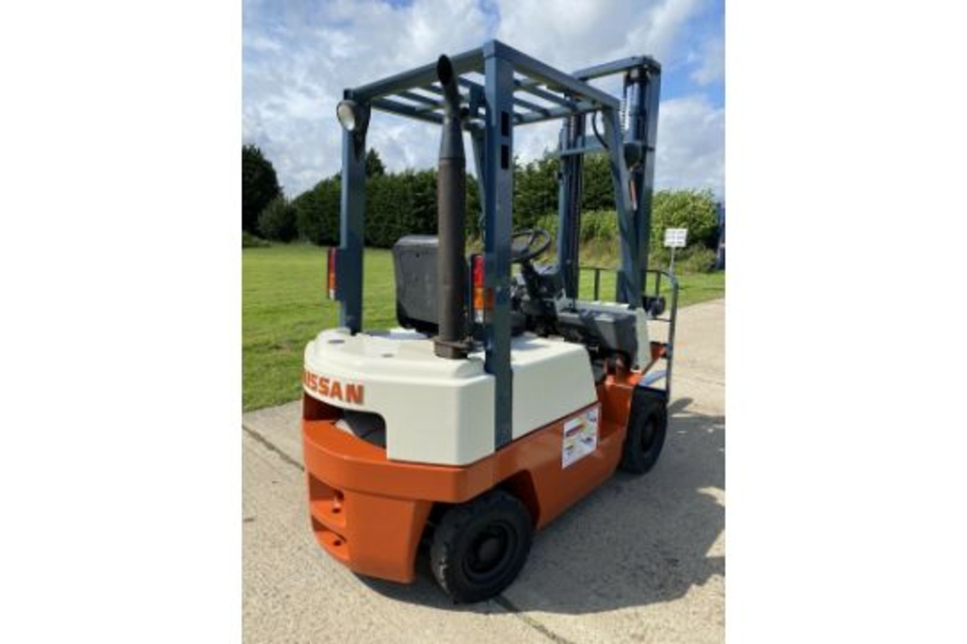 Nissan diesel Forklift Truck - Image 4 of 6