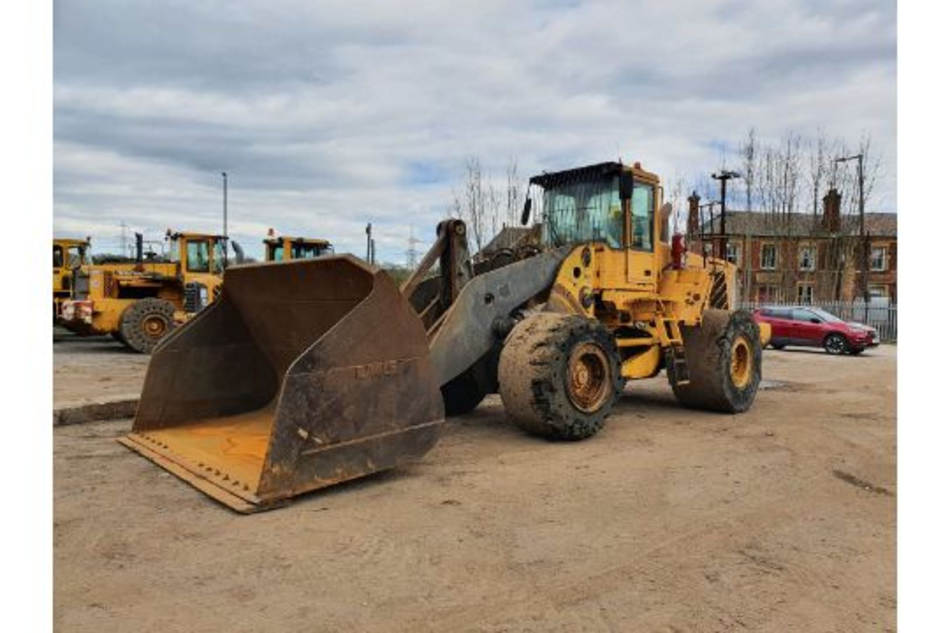 Volvo L220E Loading Shovel - Image 3 of 3