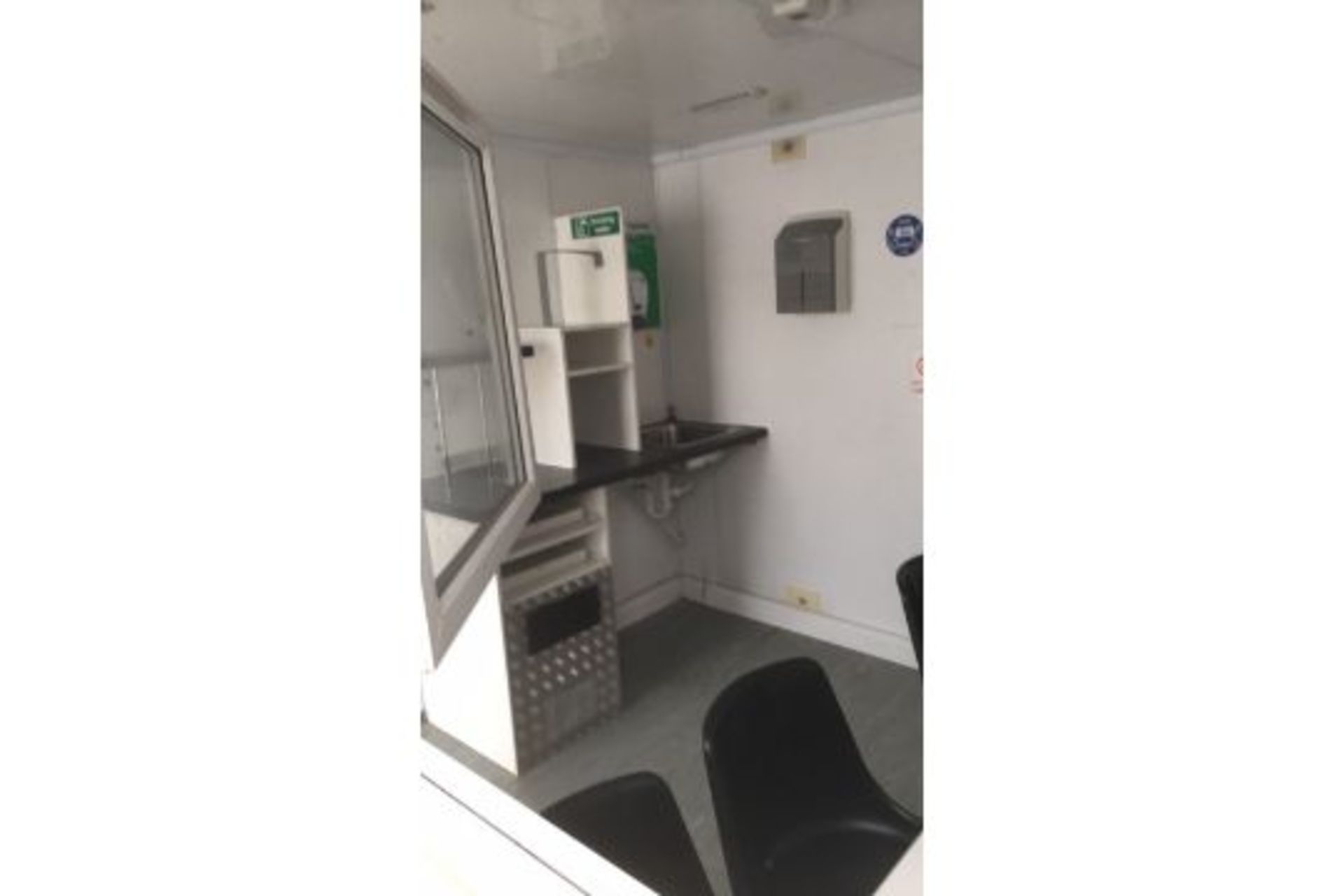 Welfare unit A610699 - Image 5 of 9