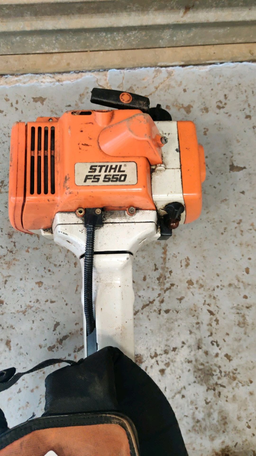 Stihl FS 550 brush cutter - Image 2 of 5