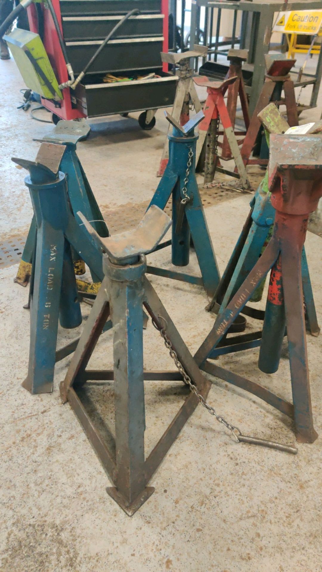 Axle stands - Image 2 of 2