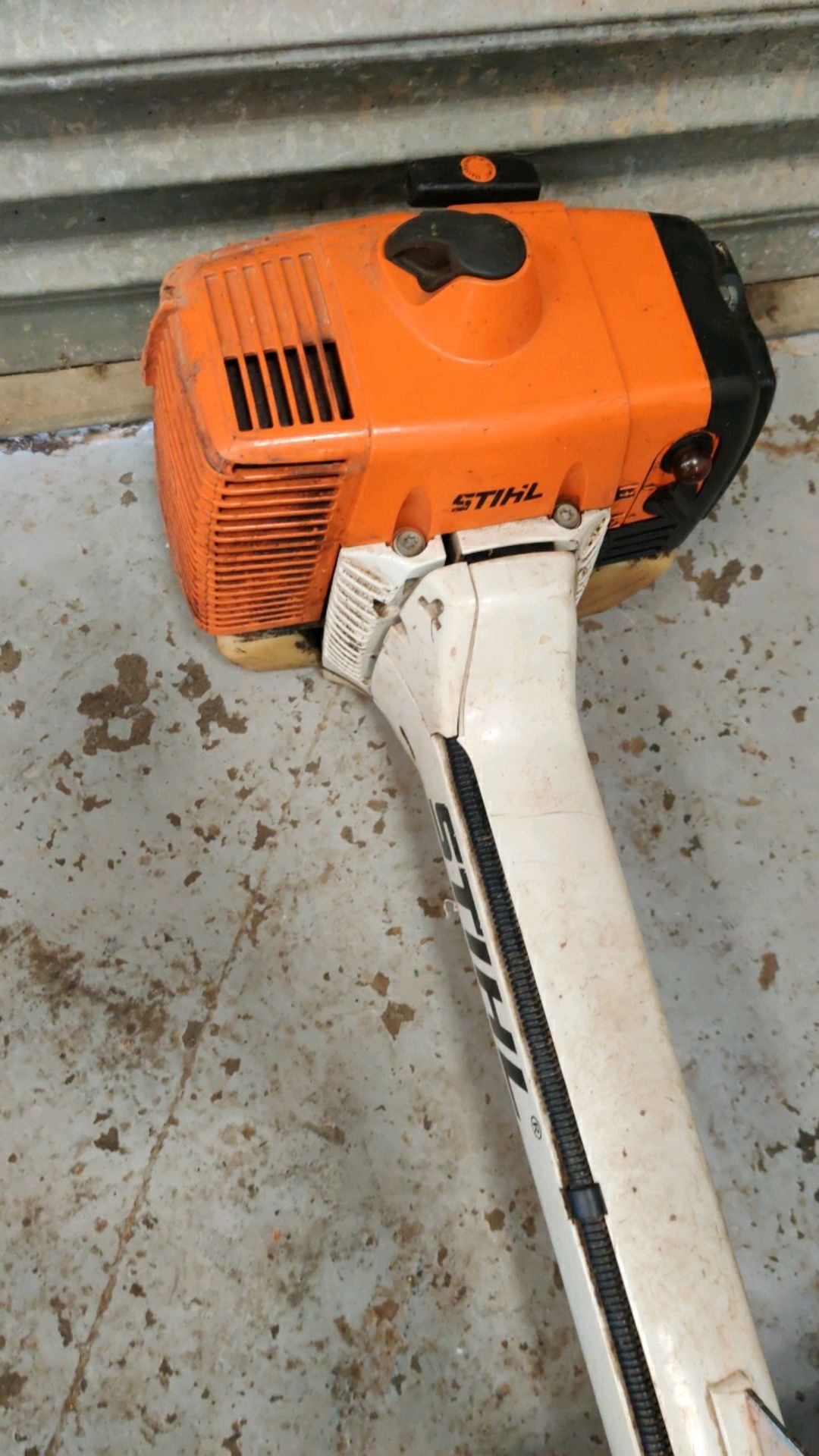 Stihl FS 450 brush cutter - Image 2 of 4