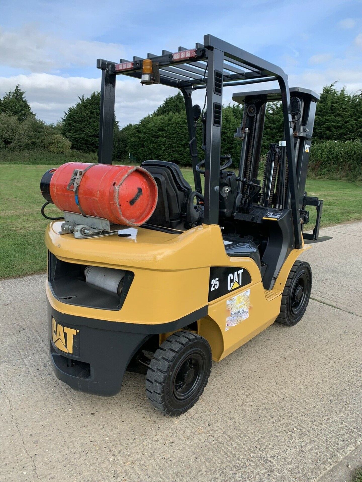 Caterpillar 2.5 Tonne Gas Container Spec Forklift - Image 3 of 6