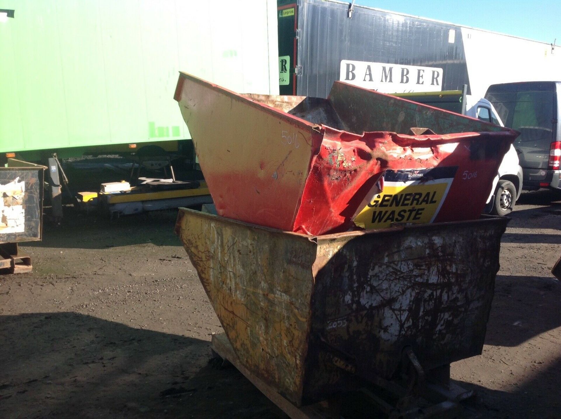 Forklift tipping skips - Image 5 of 5