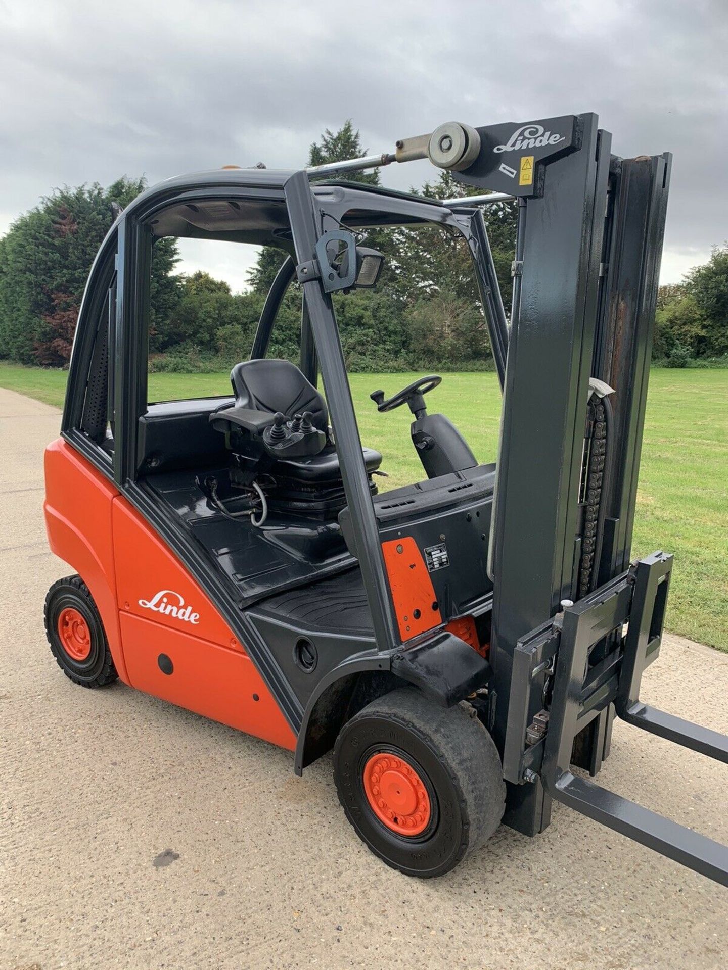 Linde 2.5 Tonne Diesel Container Spec Forklift