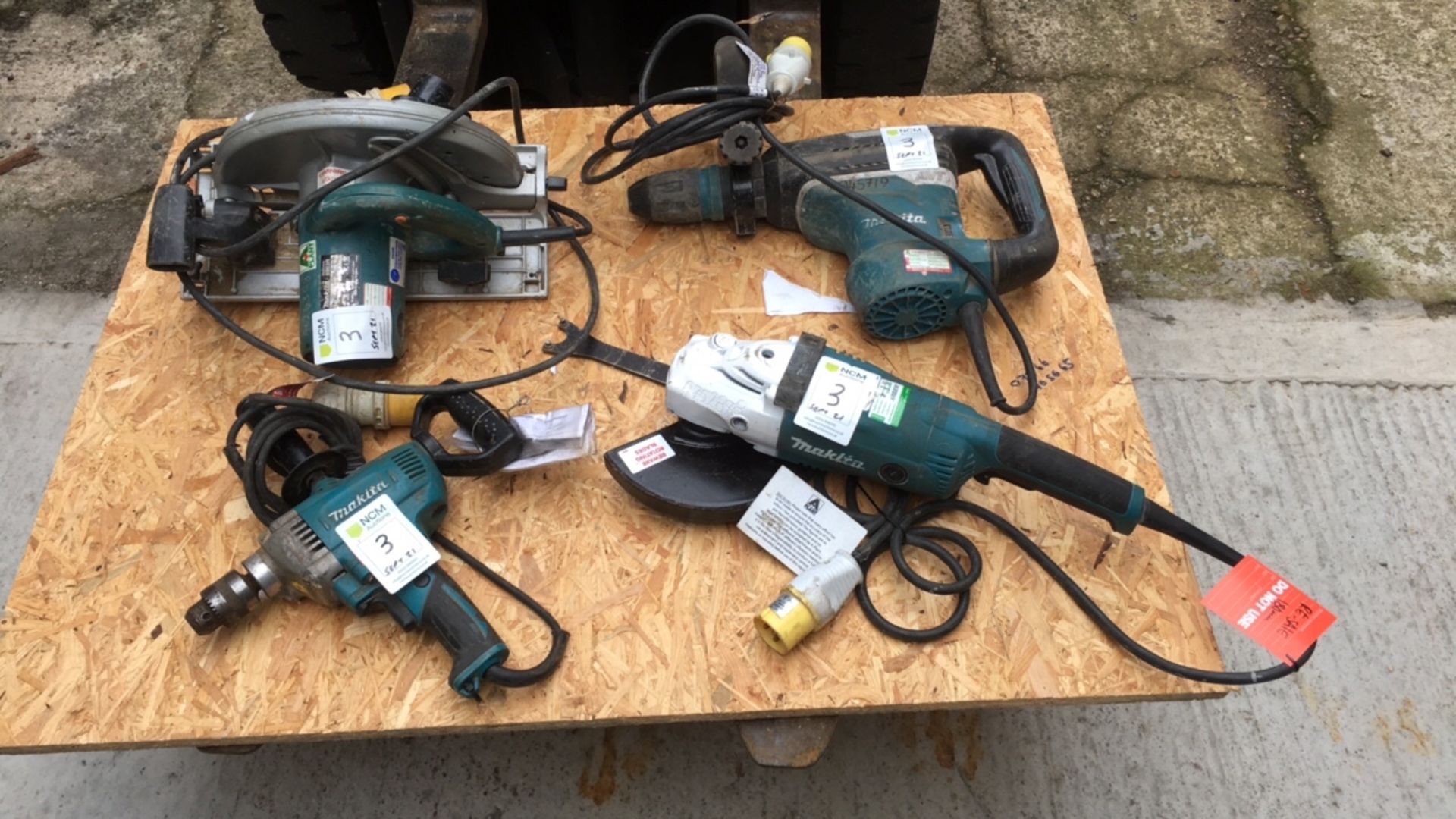 Makita tools job lot (A752878, A945719, A713552 A6