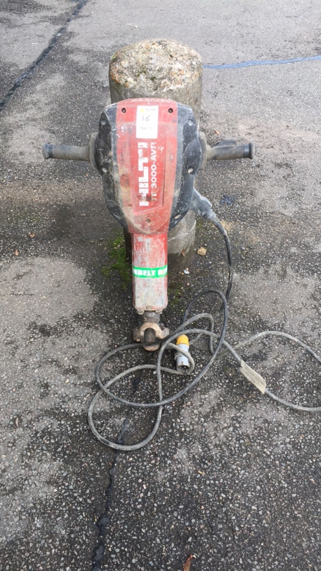 Hilti TE3000-AVR 110v Breaker (A674697) - Image 2 of 2