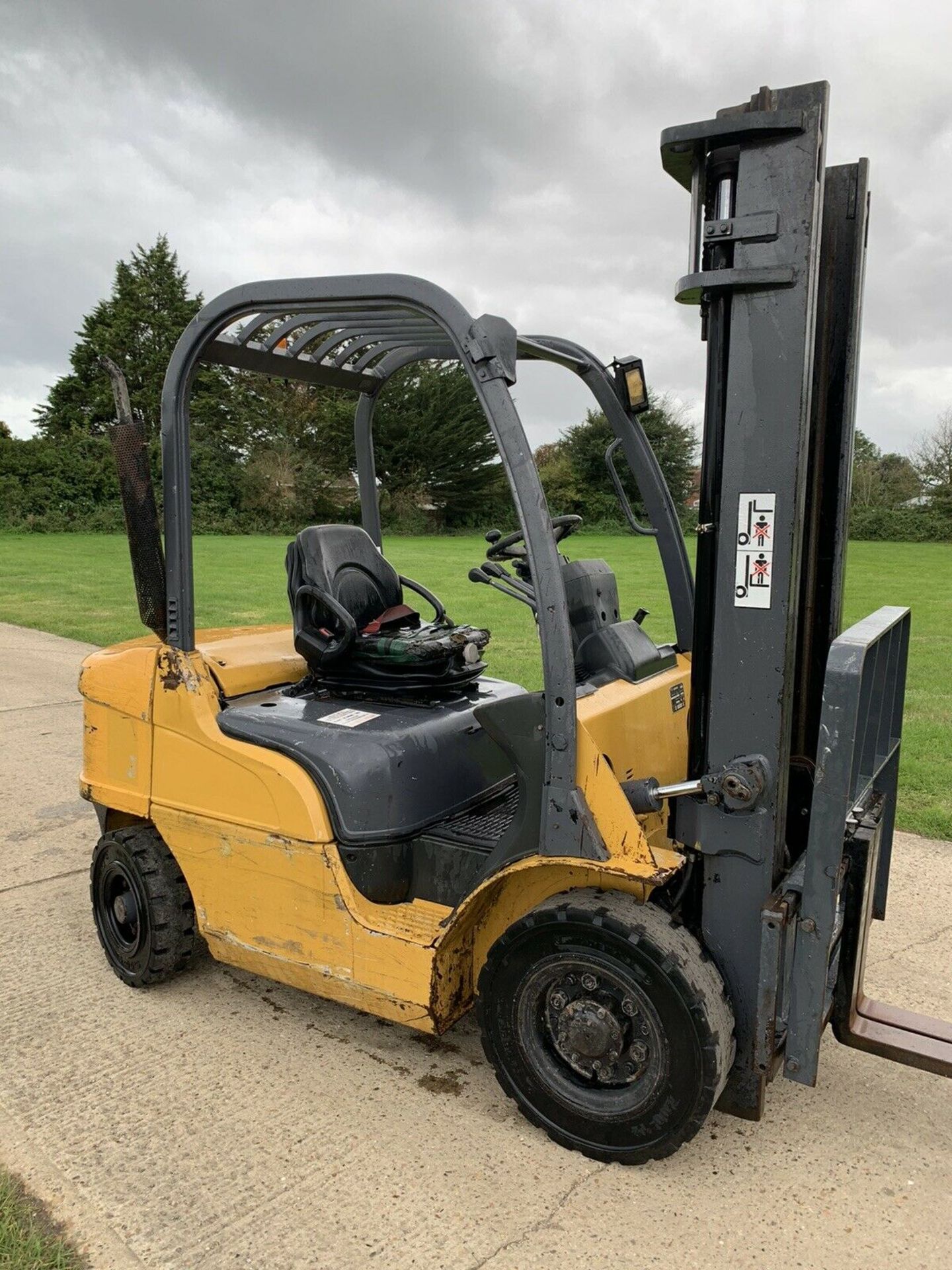 Caterpillar 2.5 Tonne Diesel Forklift