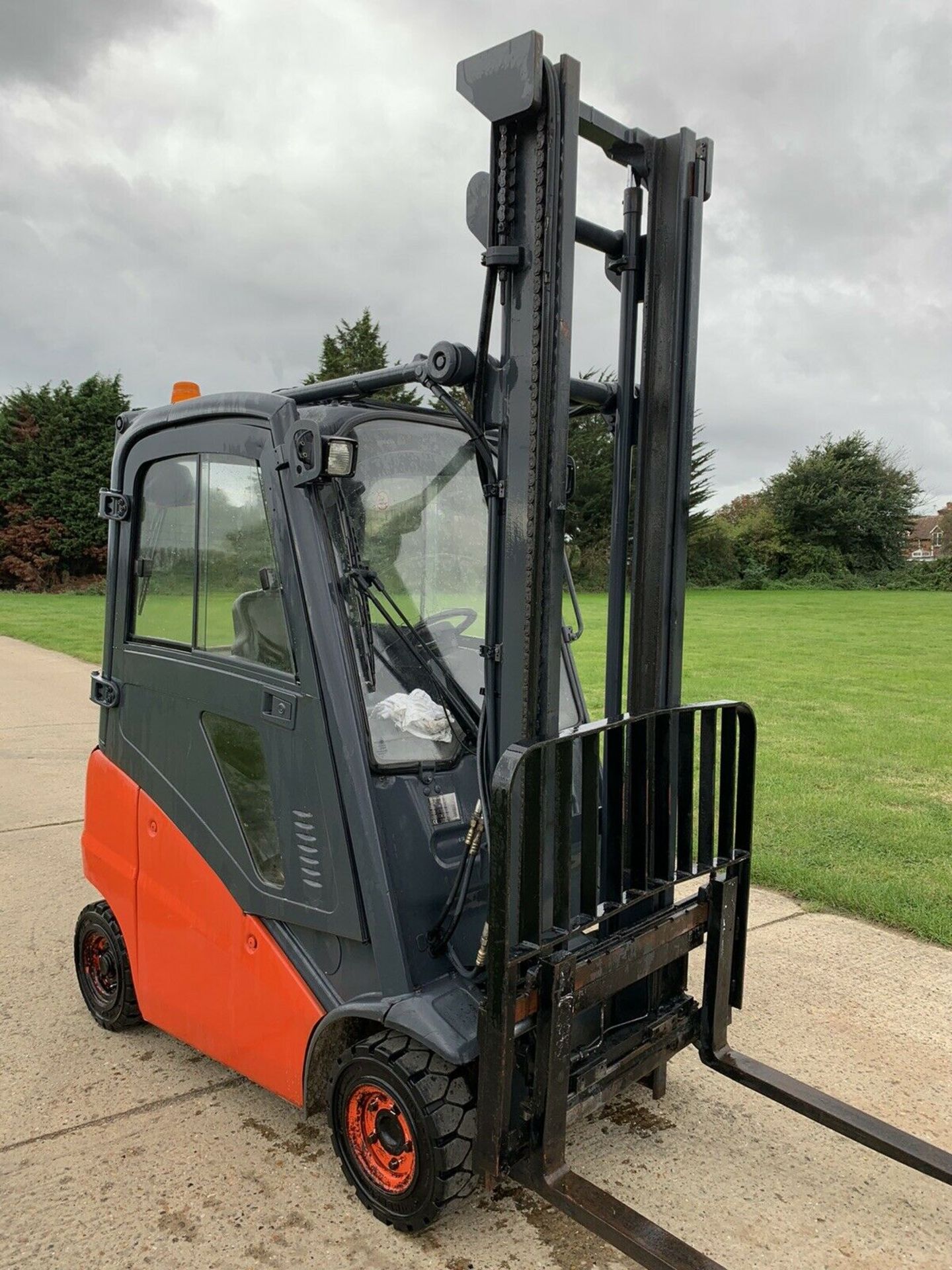 Linde H16 Gas Forklift