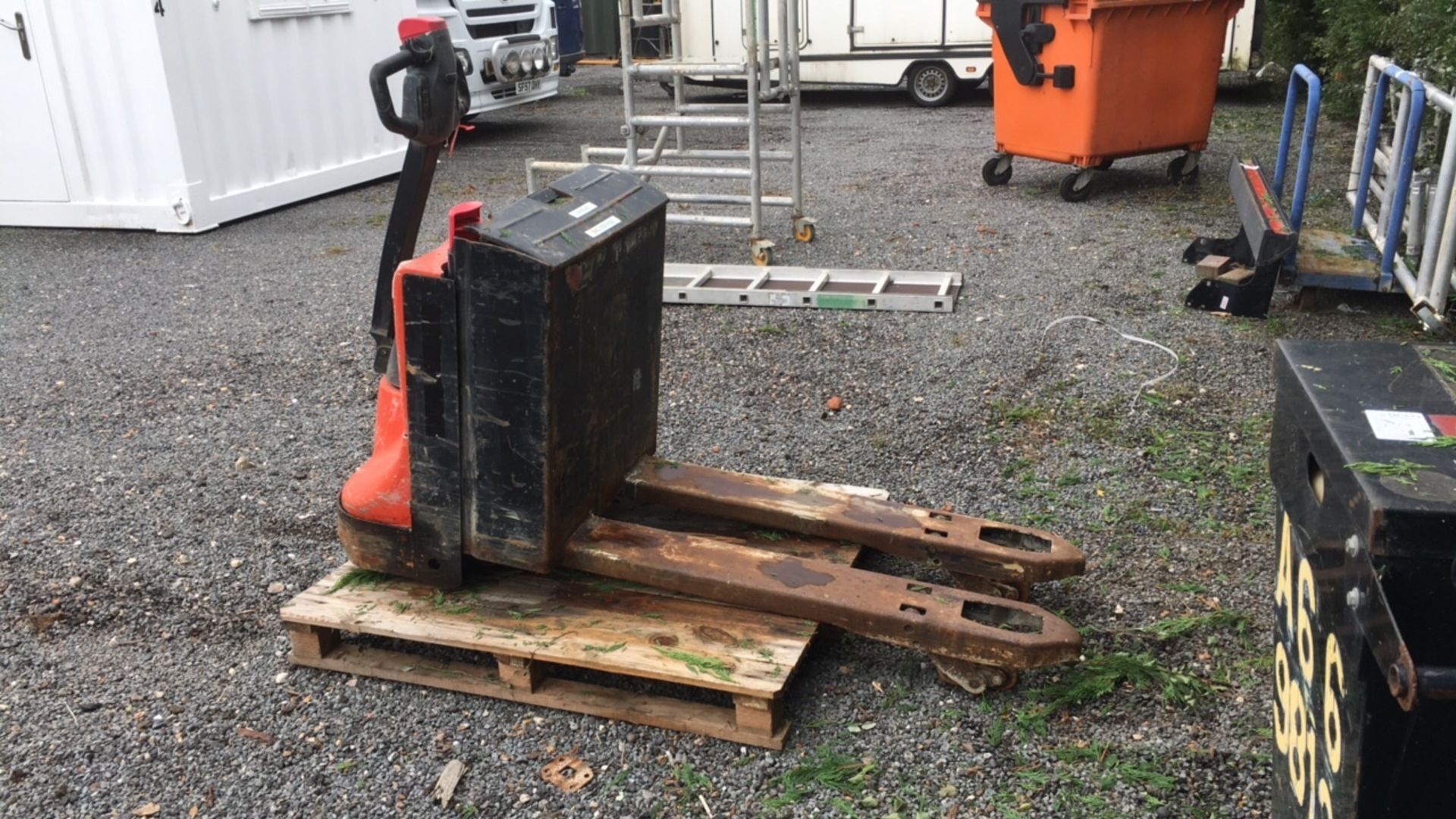 Electric Pallet Truck 2000kg (A695342)