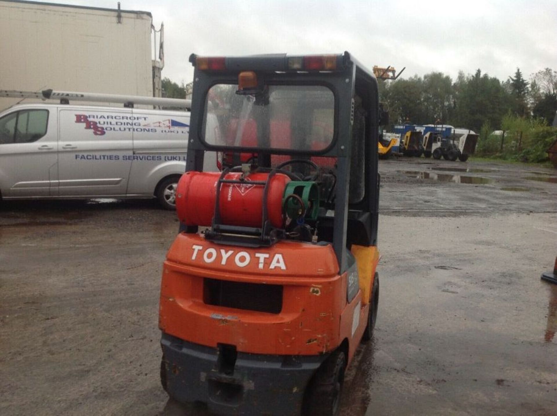 Toyota 1.5 ton gas forklift - Image 5 of 6