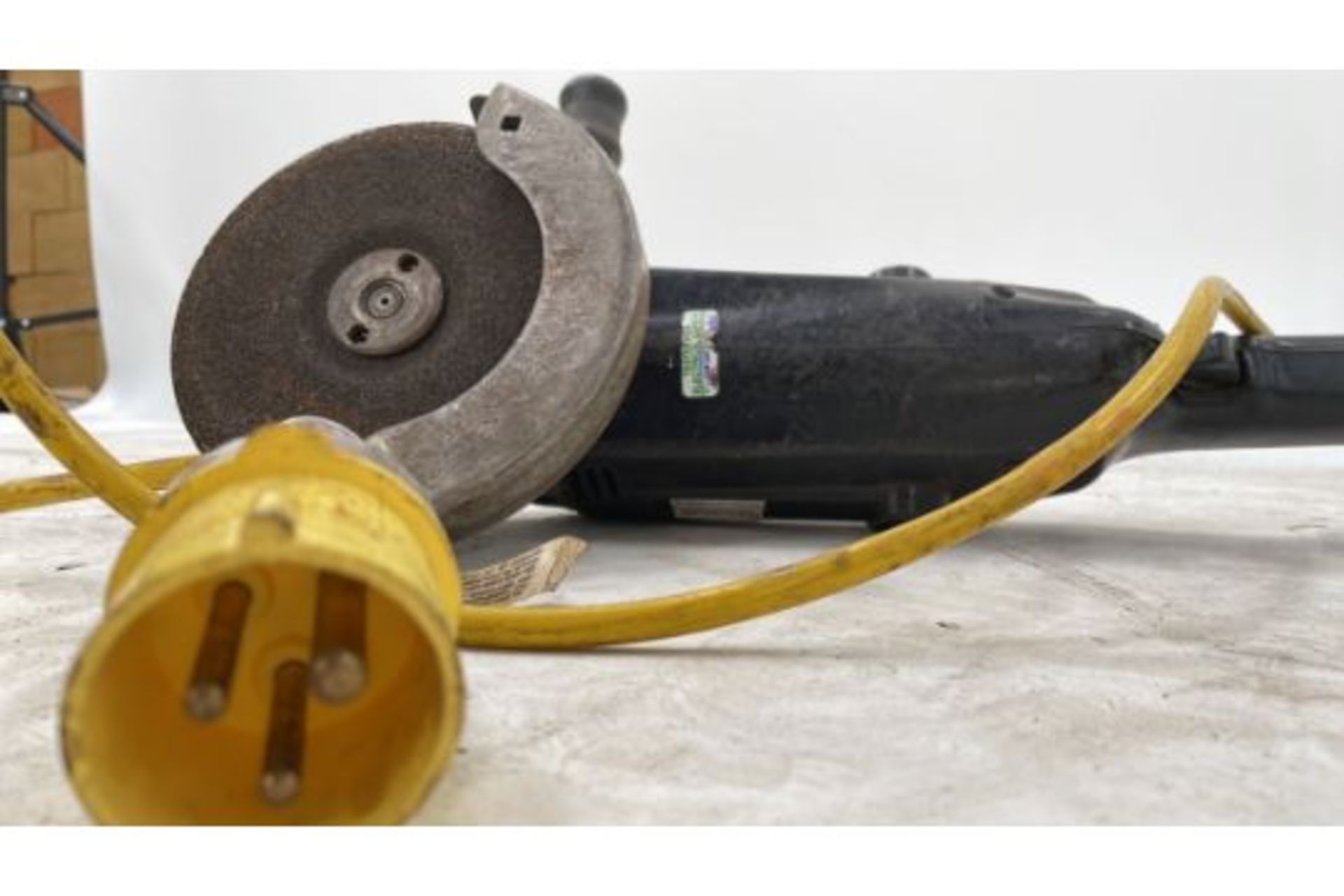 Black angle grinder - Image 2 of 4