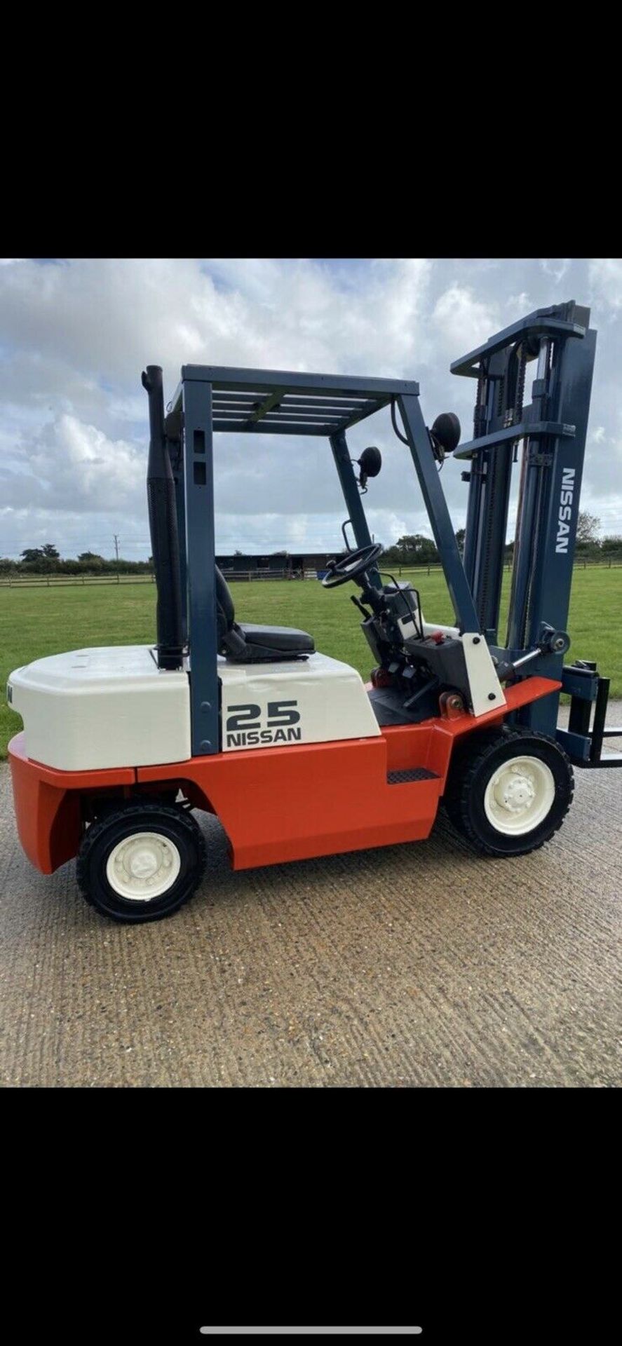 Nissan 2.5 Tonne Diesel Forklift Truck - Image 2 of 6