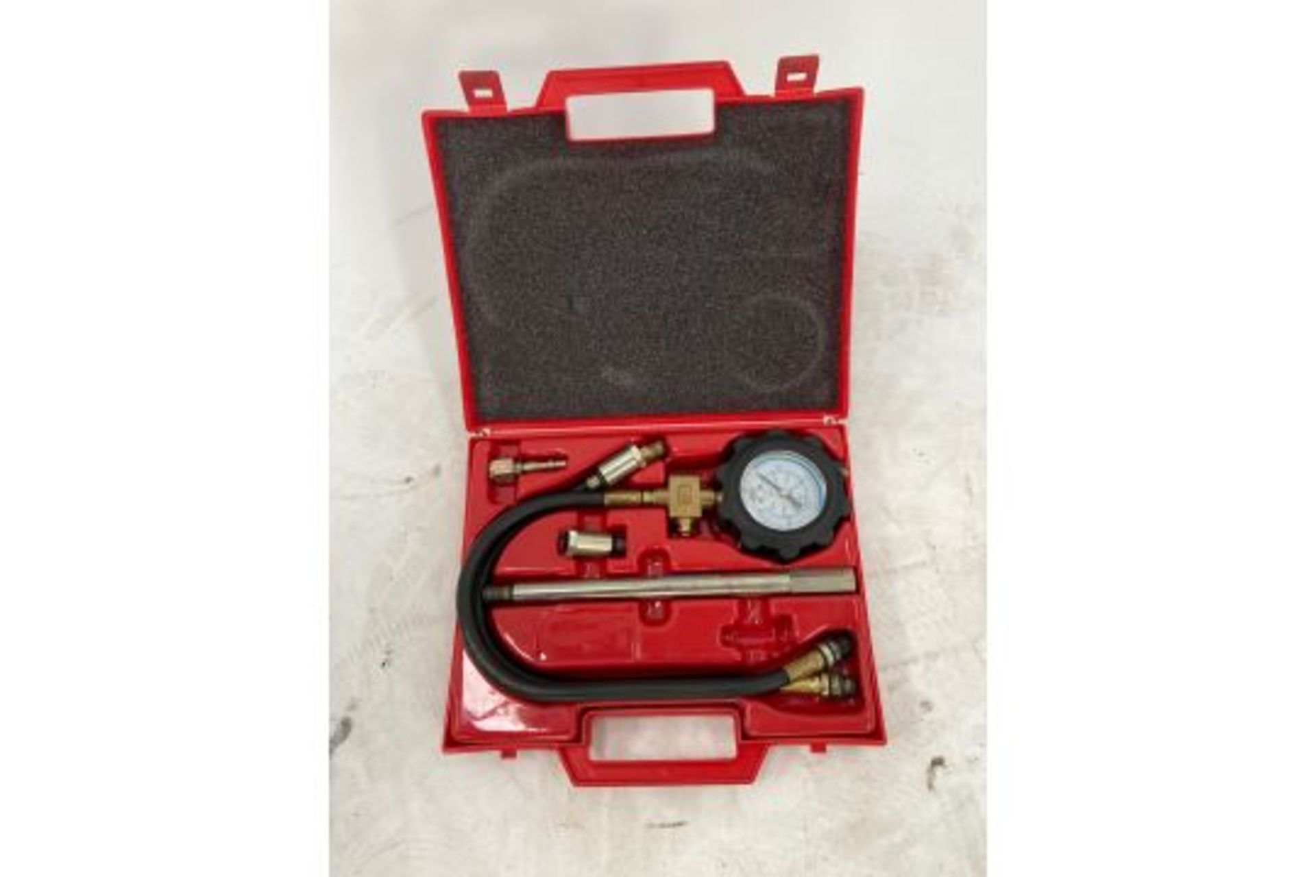 Petrol engine compression test kit - Image 2 of 3