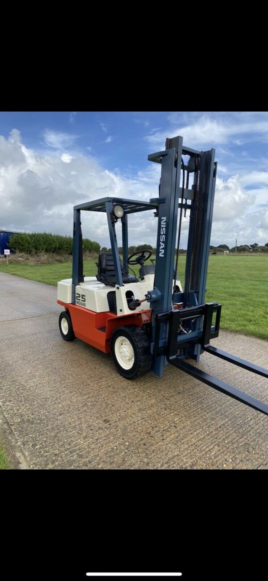 Nissan 2.5 Tonne Diesel Forklift Truck - Image 4 of 6