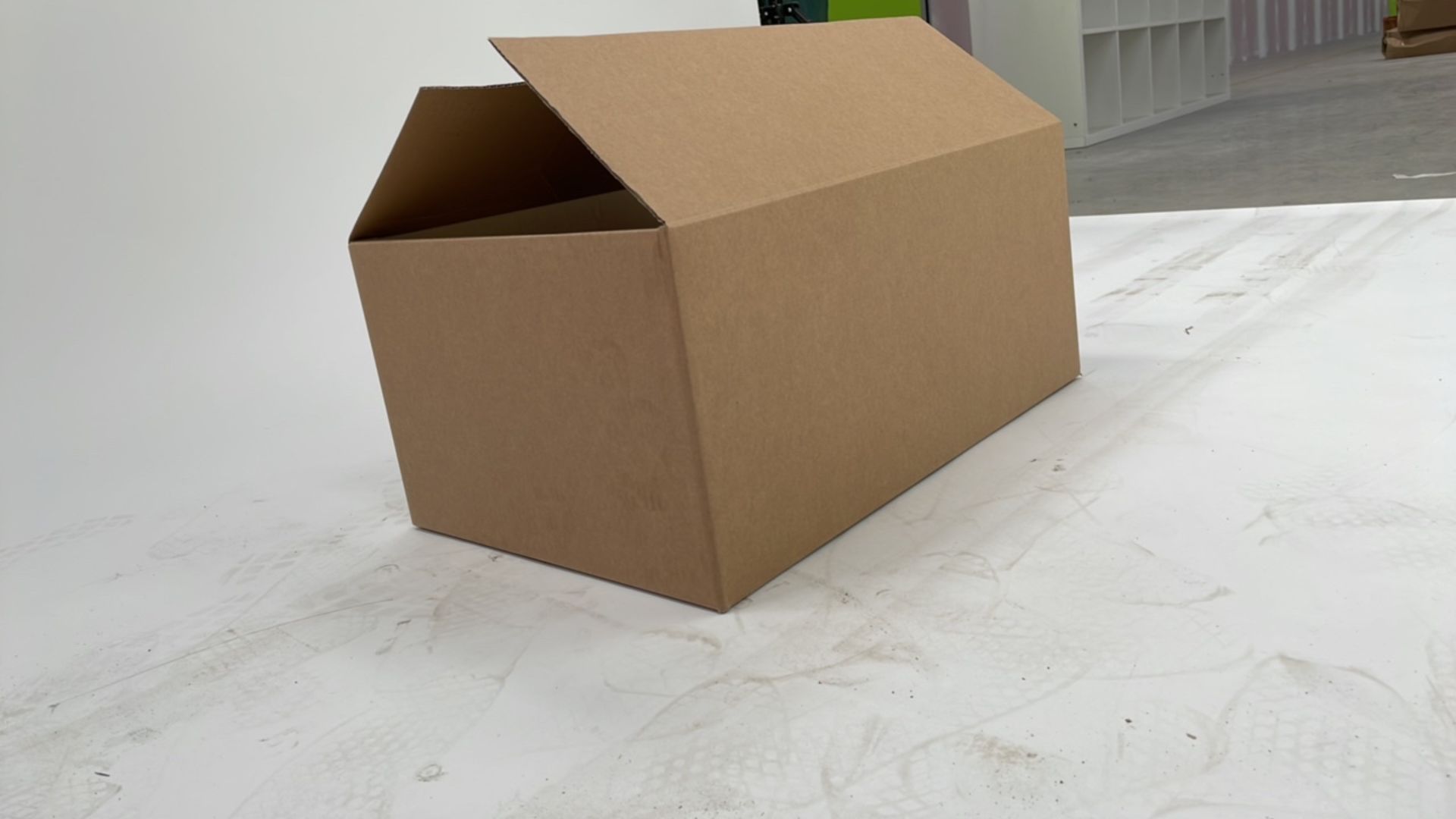 Cardboard flat packed box - Palette - Image 2 of 5