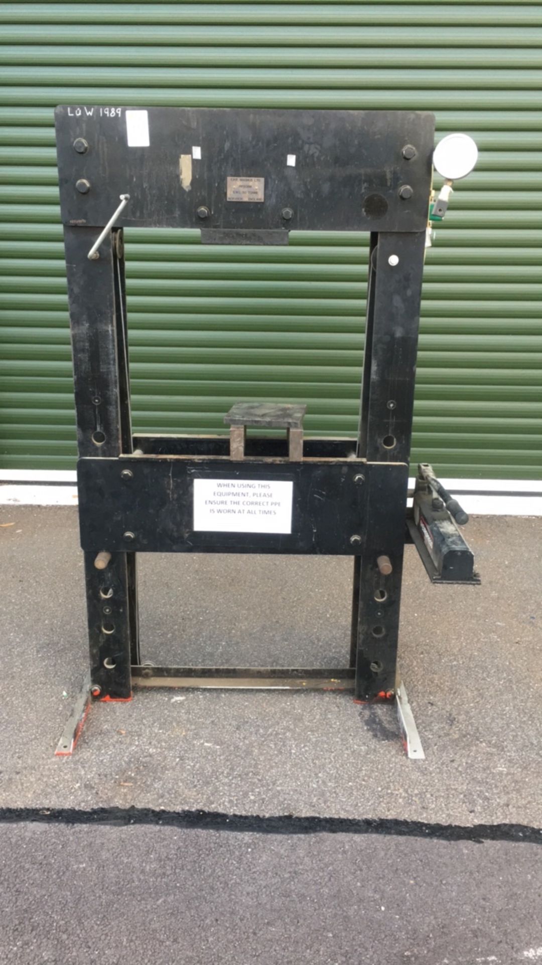 Hydraulic 30 Ton press (LuW1989)