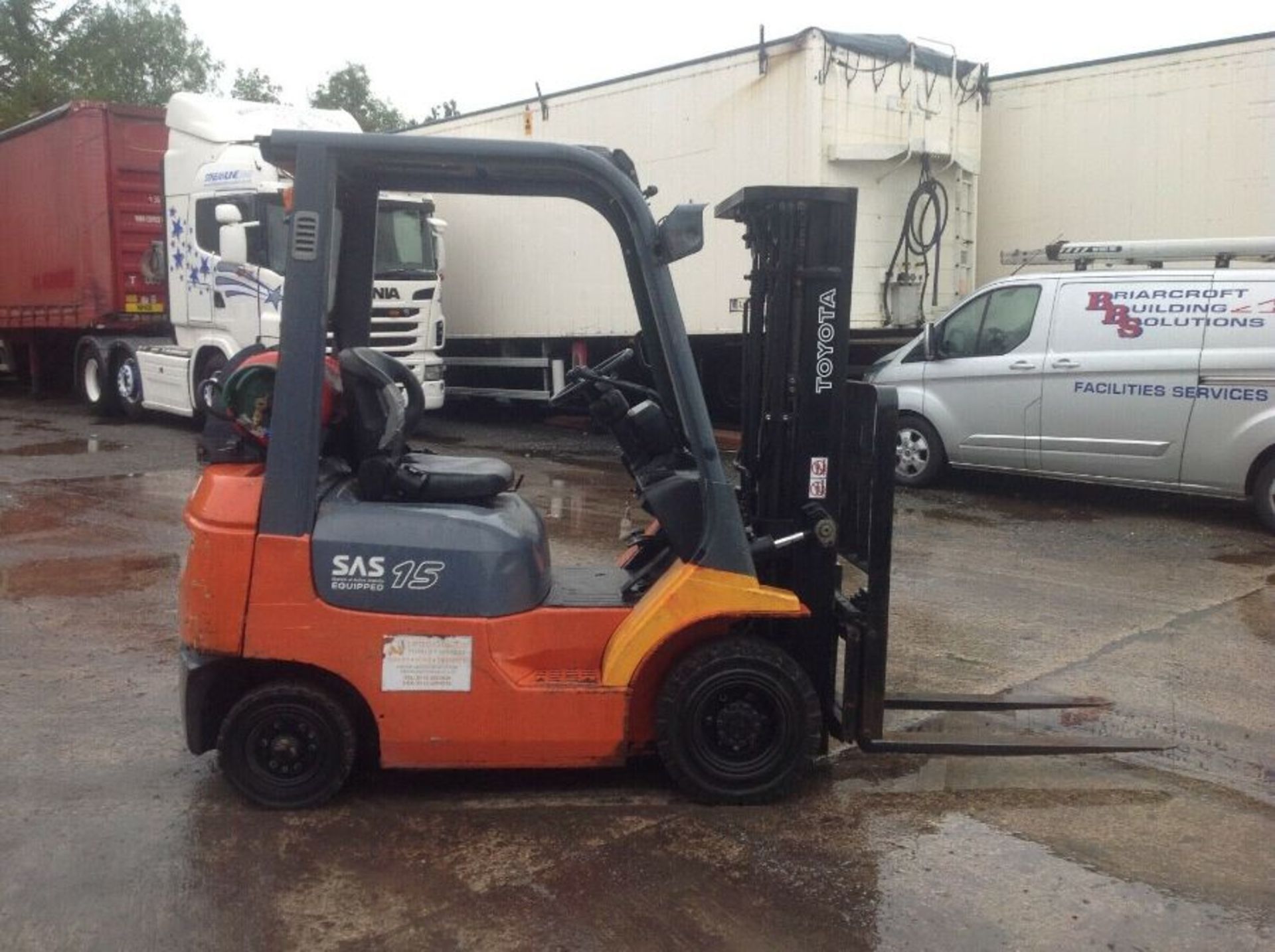 Toyota 1.5 ton gas forklift - Image 6 of 7