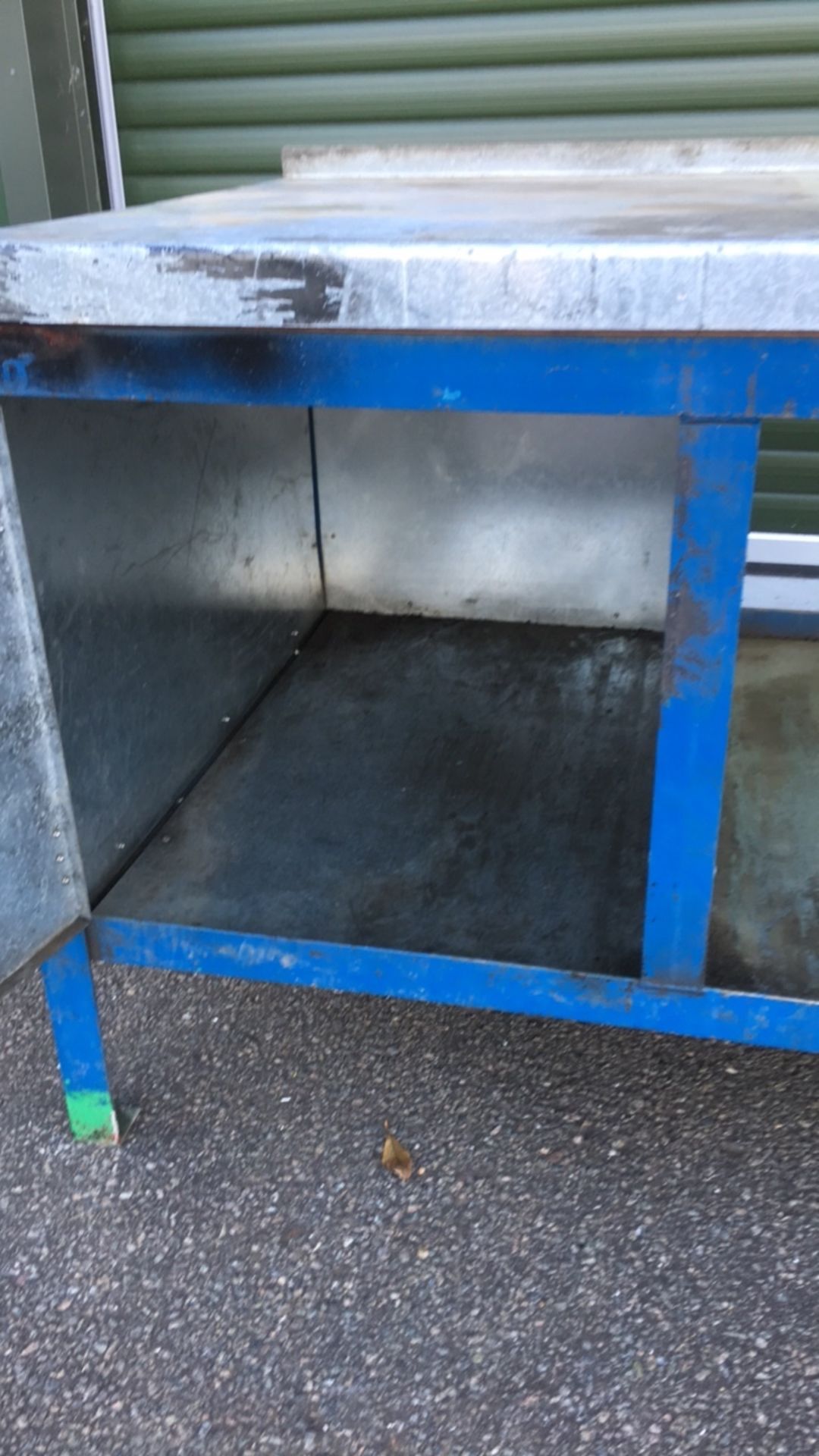 Bench Master Ltd Steel framed work bench with locker - Image 3 of 3