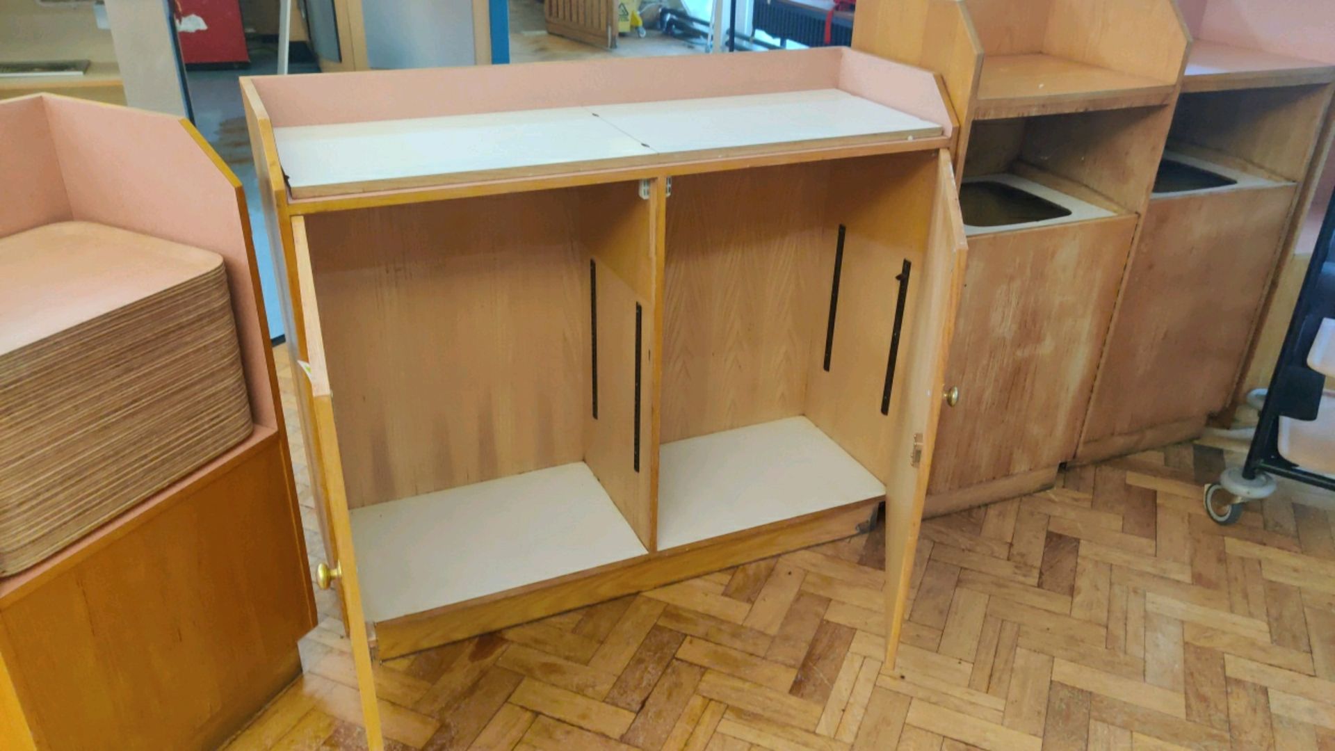 Canteen furniture - Image 4 of 6