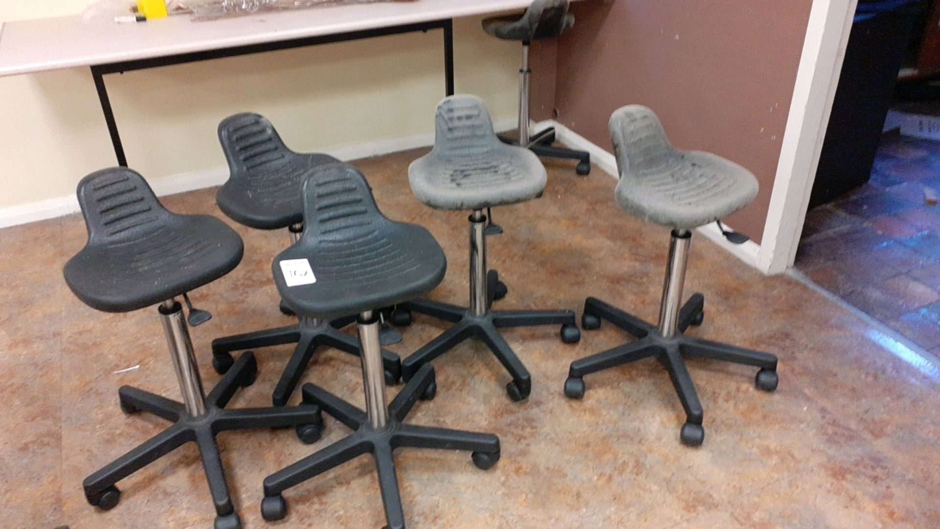 Stylist's stools