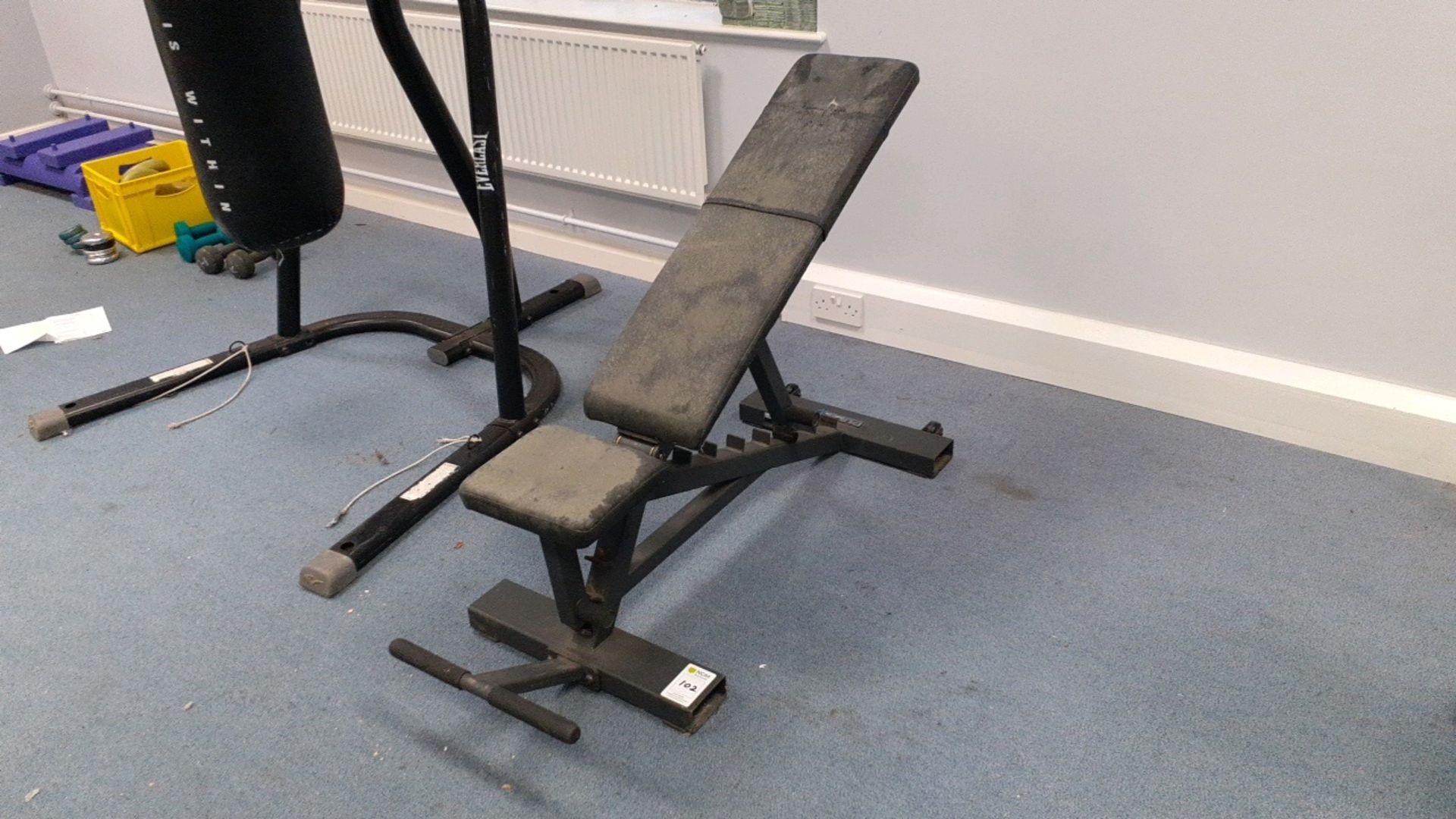 Incline bench