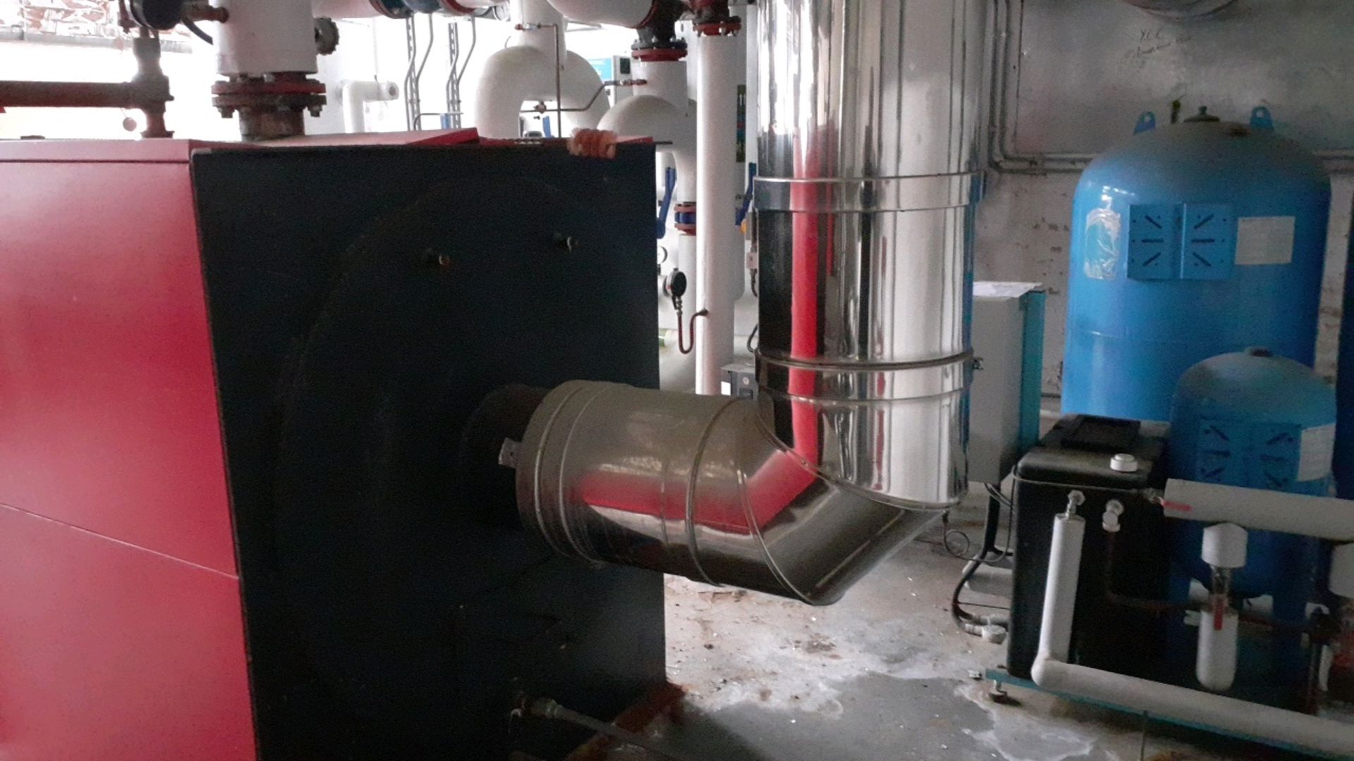 Gas boiler - Image 4 of 5