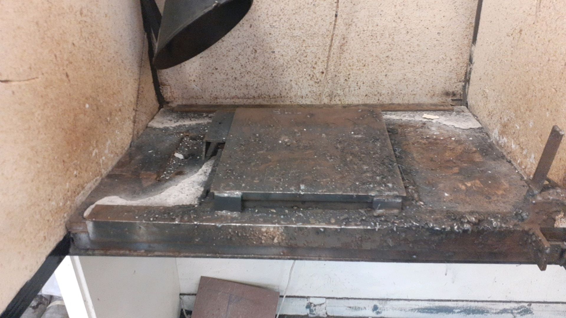 Welding bench - Image 2 of 5