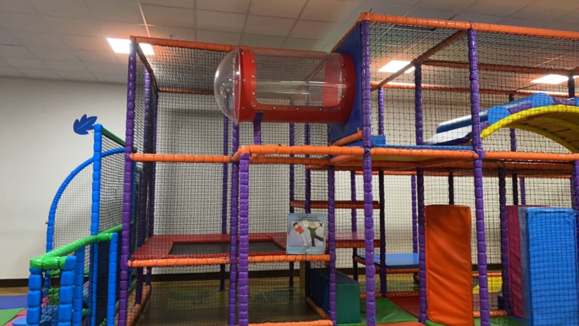 Large multi floor soft play area - Image 2 of 10