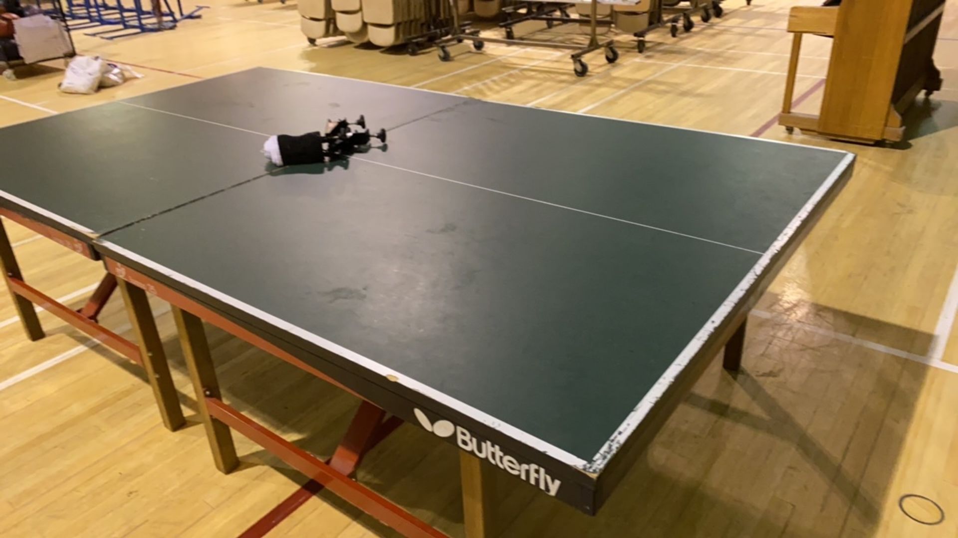 Butterfly Full size ping pong table net included - Image 4 of 6