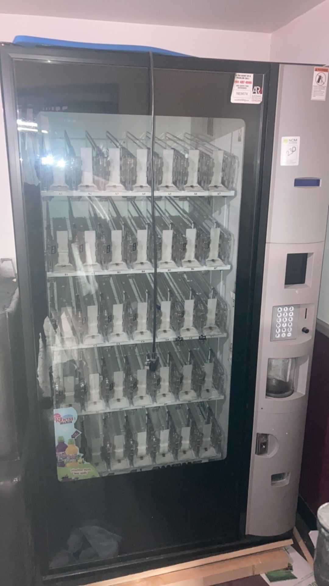 Vending machine Azkoyen