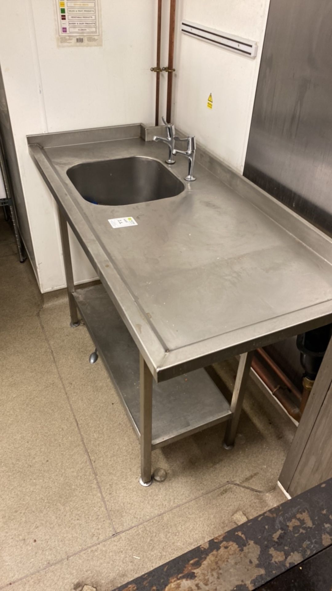 Stainless steel single kitchen sink - Image 3 of 4