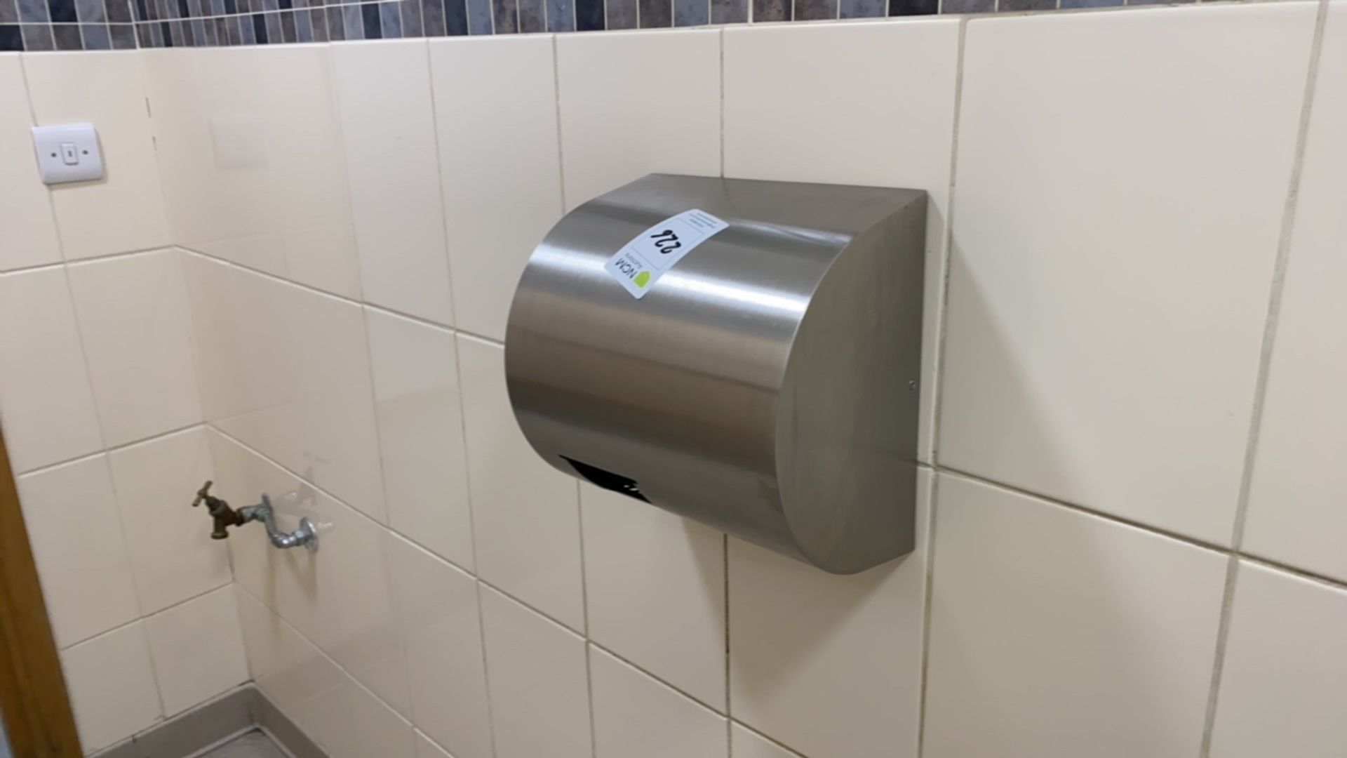 Hand drier - Image 3 of 3