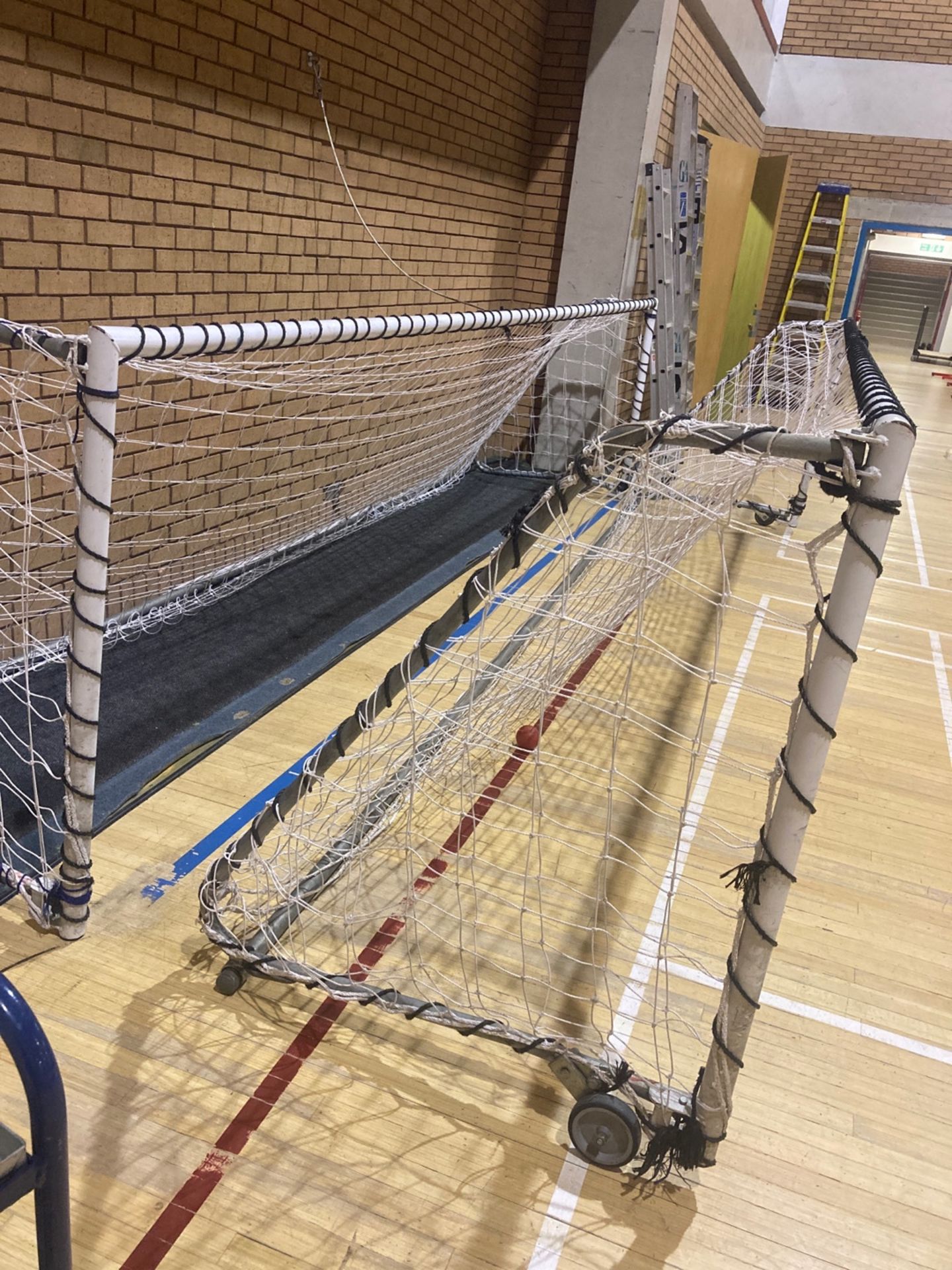 Indoor 5 a side full size football nets - Image 4 of 4