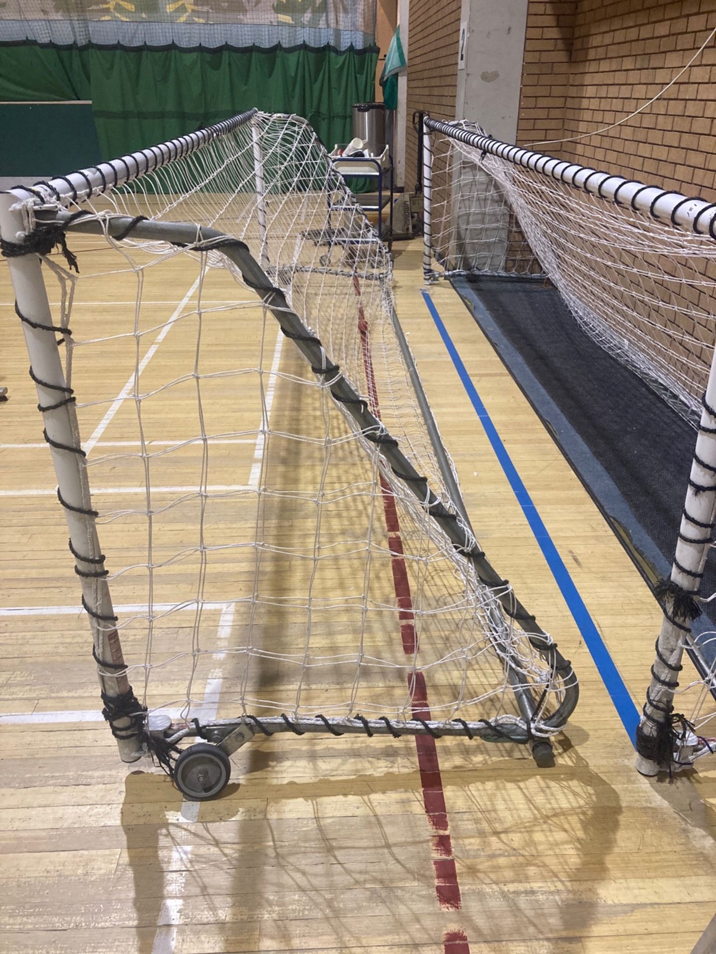 Indoor 5 a side full size football nets - Image 2 of 4