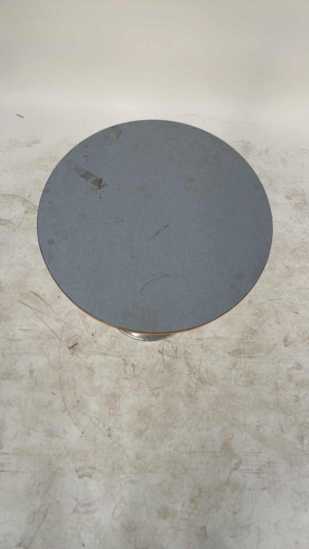 Grey Round Table - Image 2 of 3