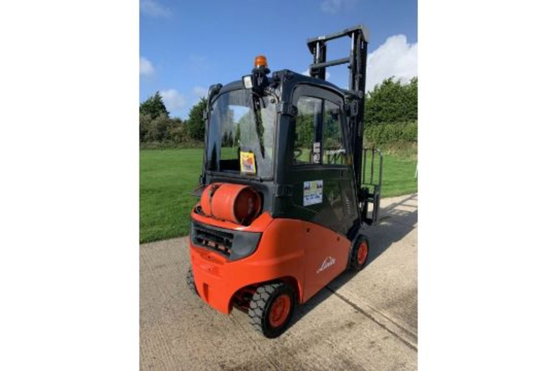 Linde H16 Gas Forklift - Image 6 of 7