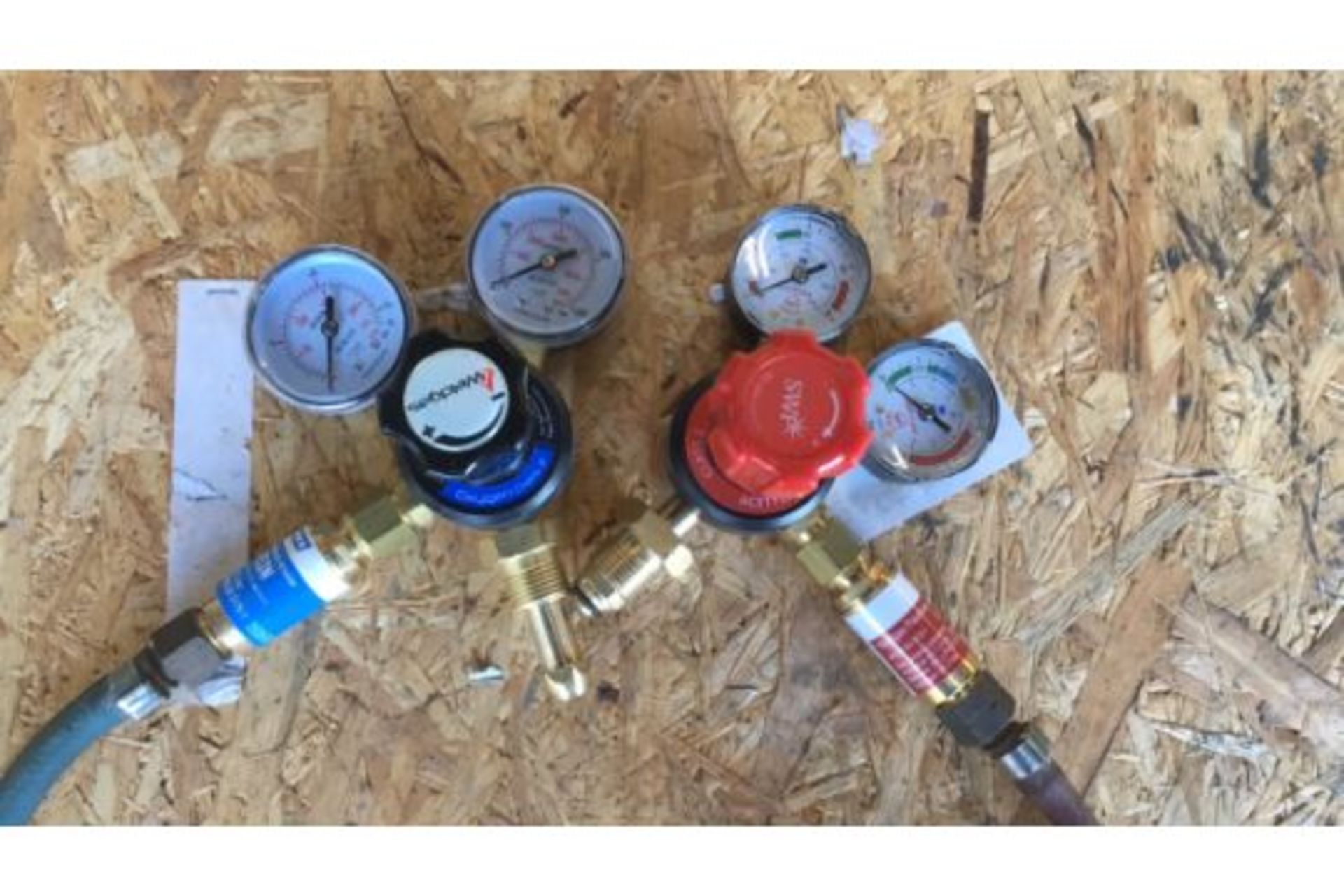 Oxyacetylene gauges, 26ft hoses & cutting torch set (N1191464 & N1191465) - Image 2 of 4