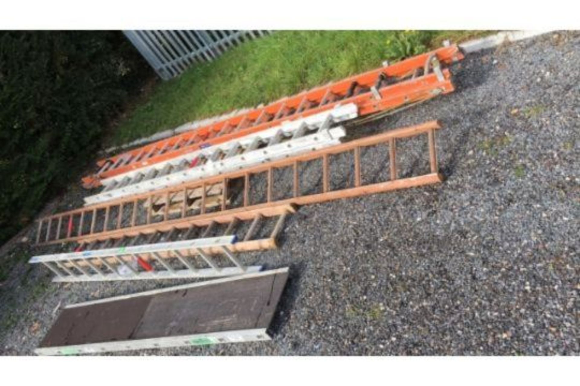 Ladders job lot, (A1090894, A1110347 A655355 A1109879) - Image 2 of 6