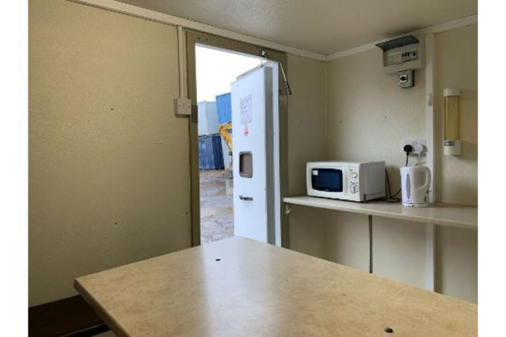 Groundhog GP360 Towable Welfare Unit Site Canteen - Image 2 of 9