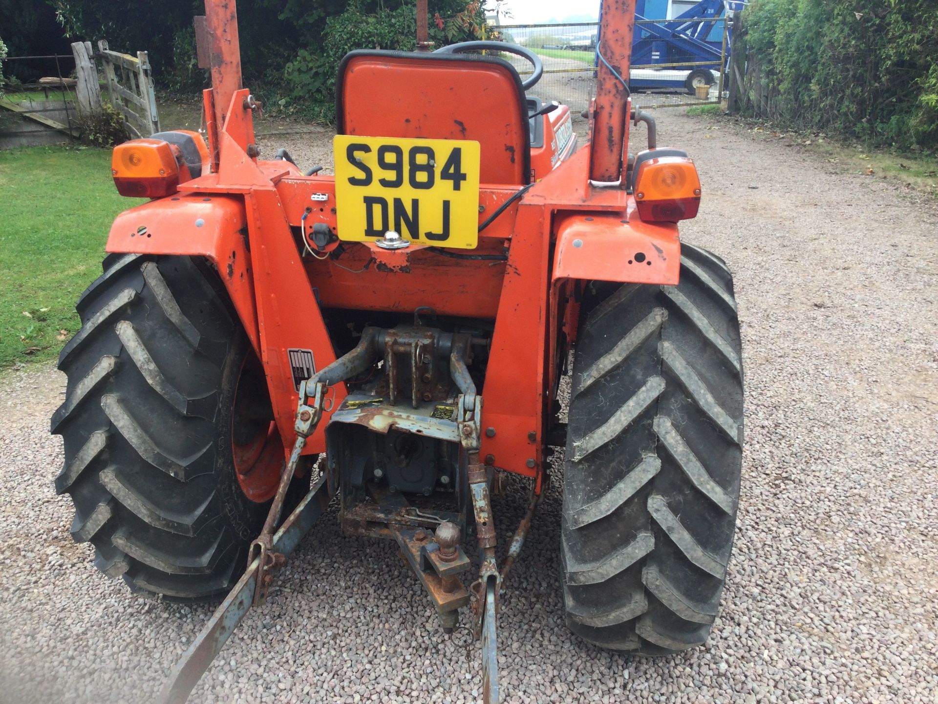 Kubota 2150 hst compact tractor - Image 3 of 4