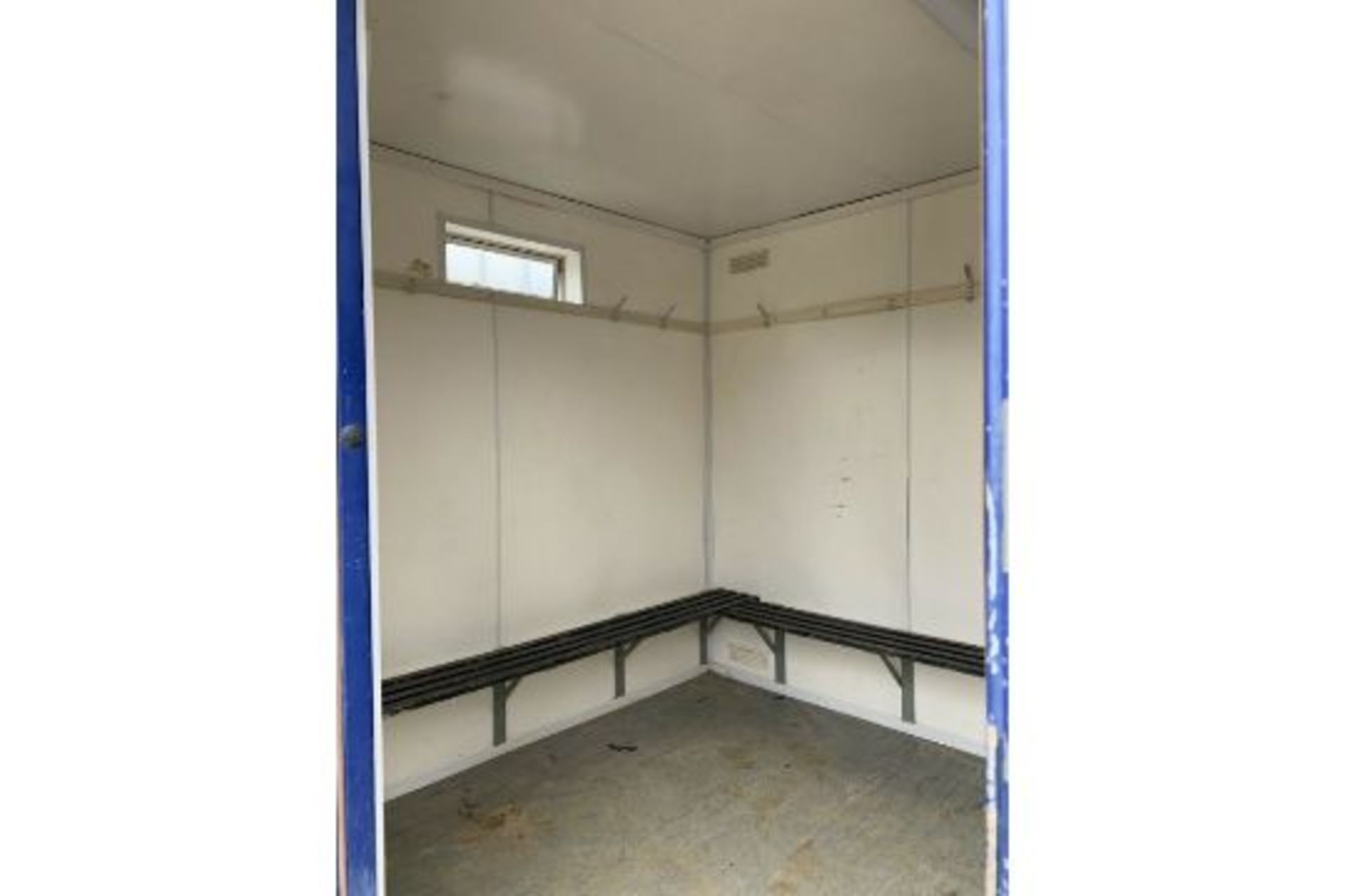 12ft Portable Site Office Cabin Drying Room Anti V - Image 5 of 8