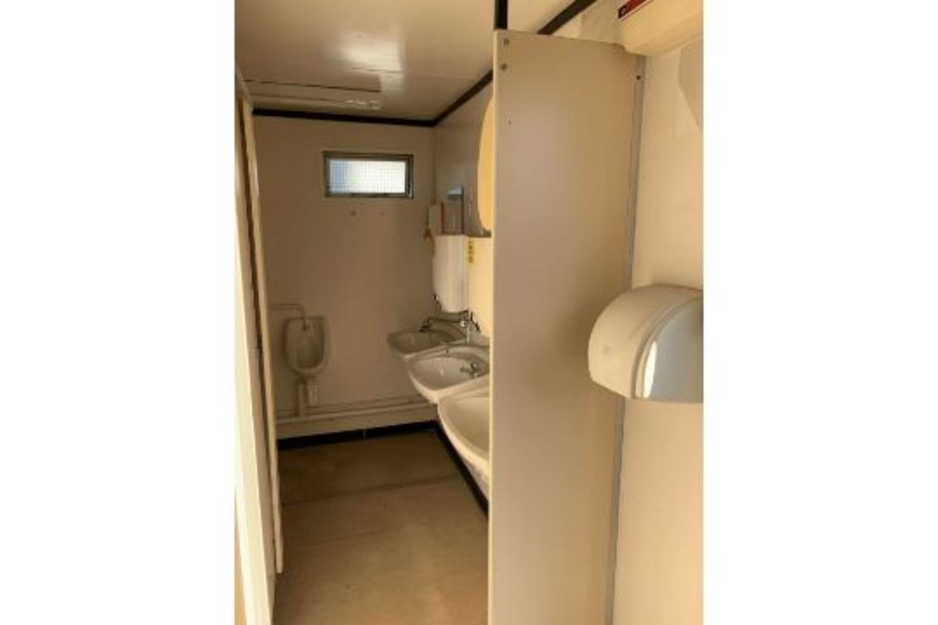 Portable Toilet Block Site Loo Mens Womens Toilets - Image 6 of 11