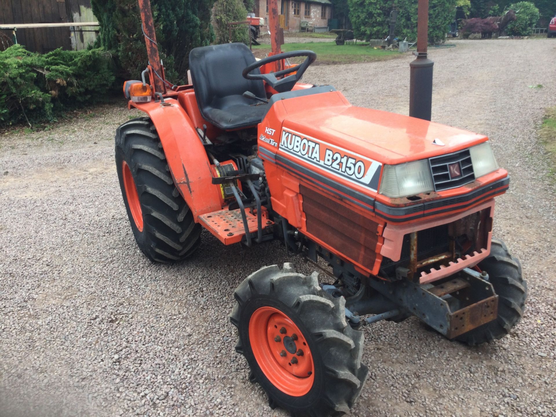 Kubota 2150 hst compact tractor - Image 4 of 4