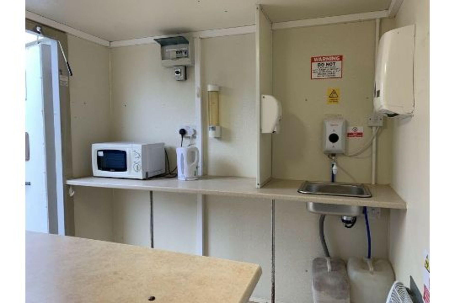 Groundhog GP360 Towable Welfare Unit Site Canteen - Image 3 of 9