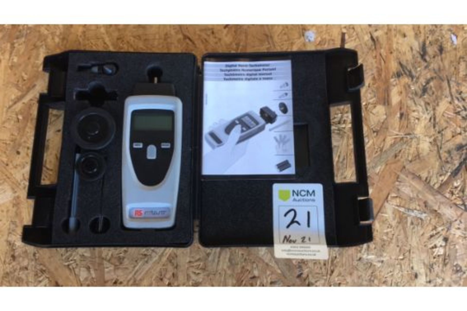 RS digital hand tachometer (N692667)