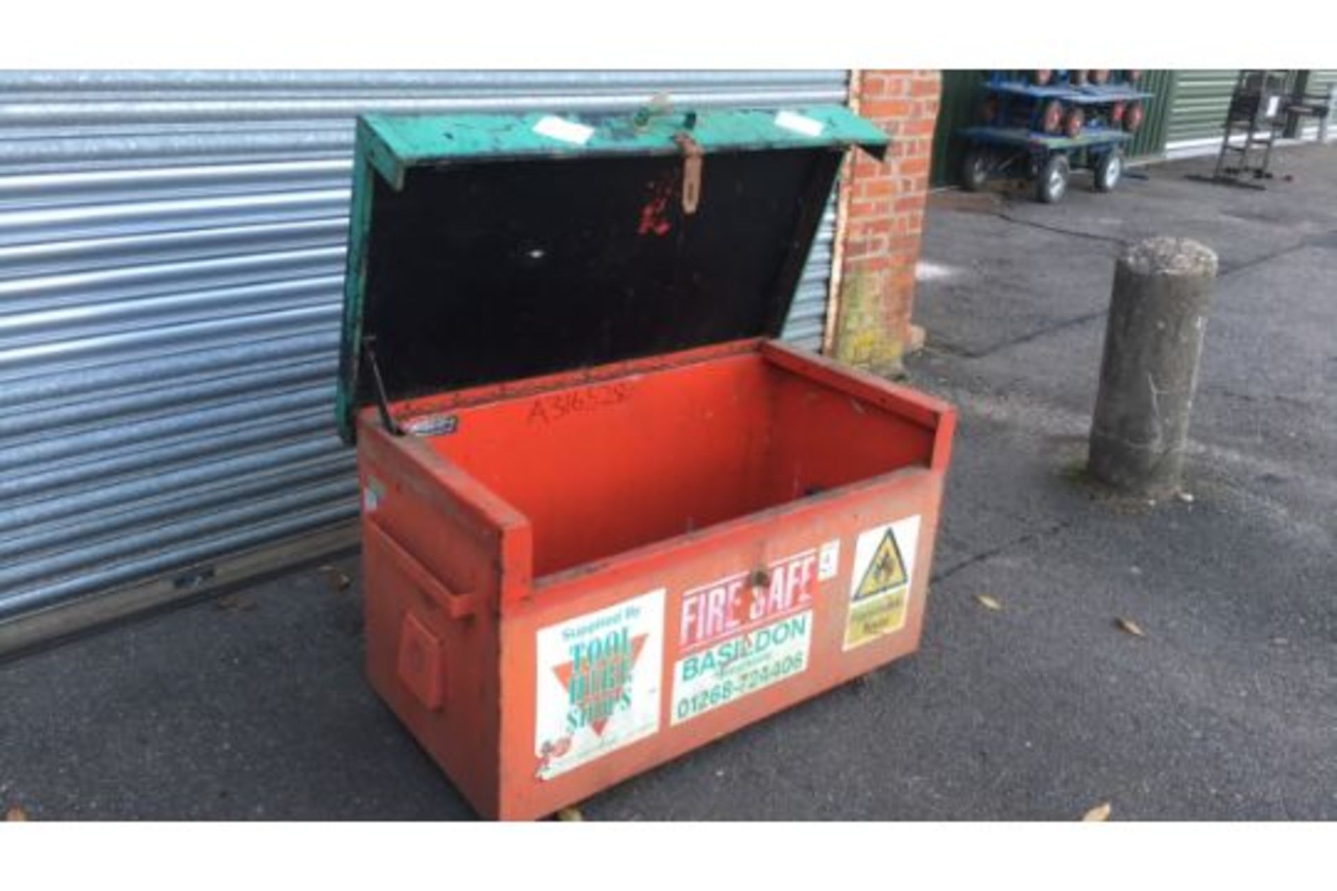 Fire Safe Tool Vault, s/No 63224 No keys (A316528)Located - Chelmsford CM3