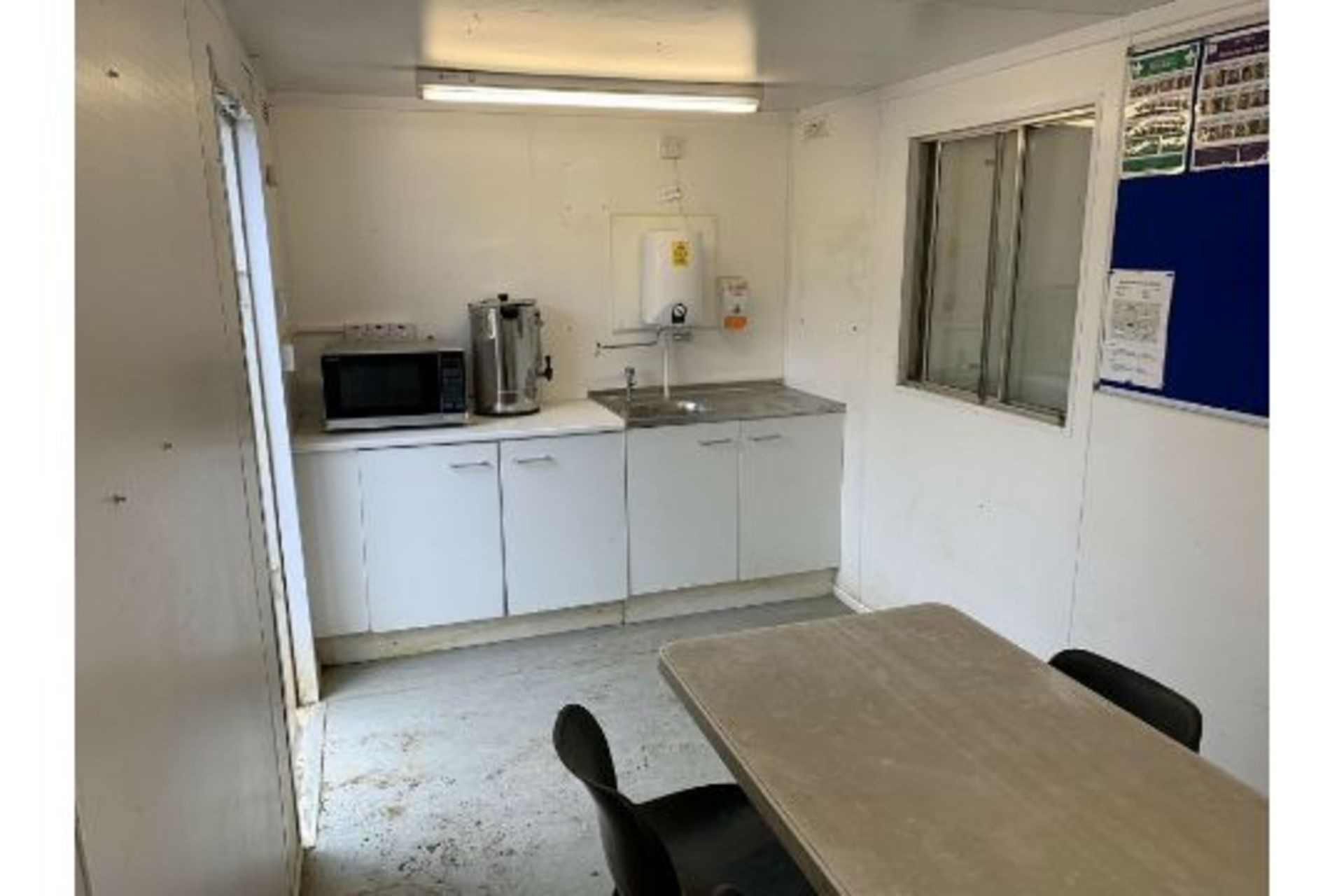 20ft Portable Site Office Welfare Cabin Canteen To - Image 4 of 9