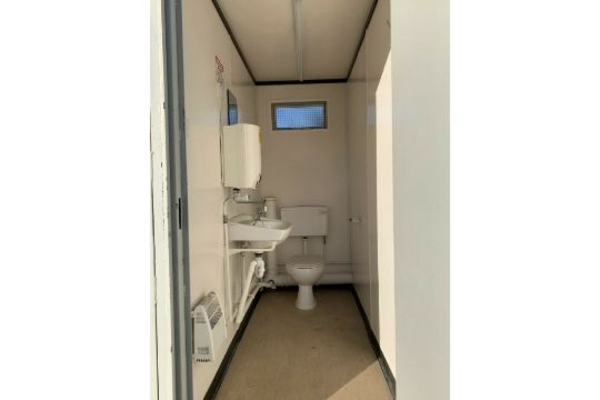 Portable Toilet Block Site Loo Mens Womens Toilets - Image 11 of 11